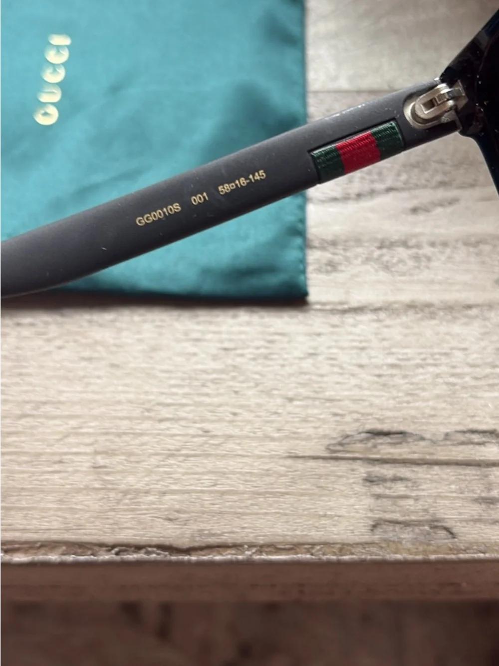 Gucci Mens Sunglasses only worn a couple times